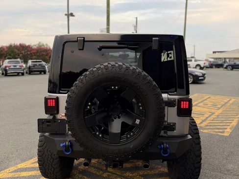 Used 2013 Jeep Wrangler Unlimited Sport AWD/4WD image 5
