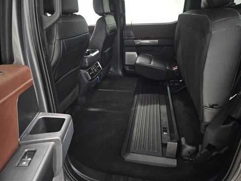 Used 2022 Ford F150 Lariat w/ Equipment Group 502A High AWD/4WD image 27