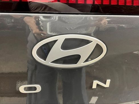 Used 2024 Hyundai Kona SEL image 30