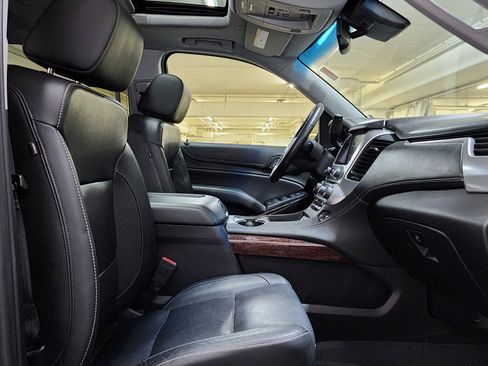 Used 2018 GMC Yukon SLT w/ Premium Edition AWD/4WD image 25