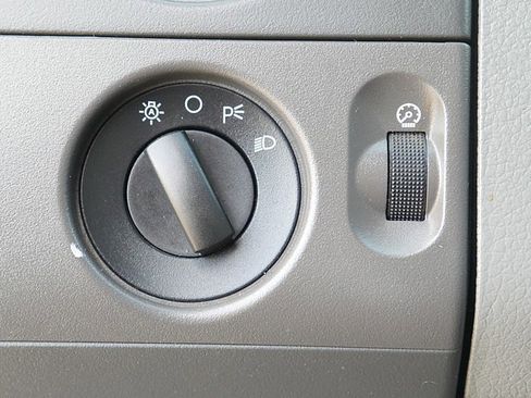 Used 2007 Ford F150 XLT image 24