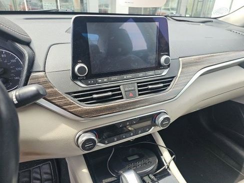 Used 2020 Nissan Altima 2.5 Platinum image 14