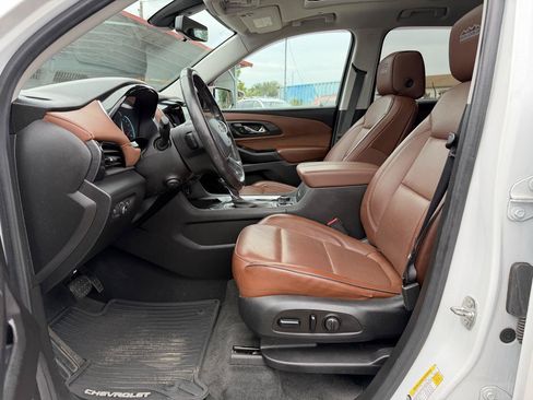 Used 2020 Chevrolet Traverse High Country AWD/4WD image 17