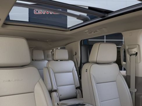 New 2026 GMC Yukon Denali w/ Denali Reserve Package RWD image 24