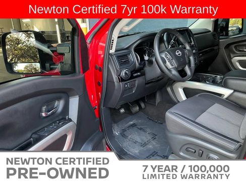 Used 2024 Nissan Titan SV w/ SV Convenience Package RWD image 8