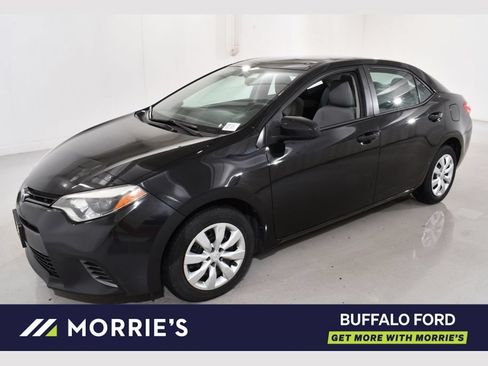 Used 2016 Toyota Corolla LE FWD image 1