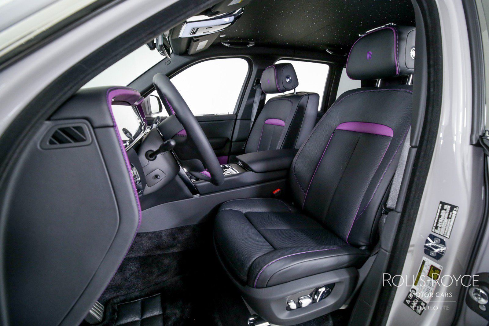 Used 2025 Rolls-Royce Cullinan AWD/4WD image 13