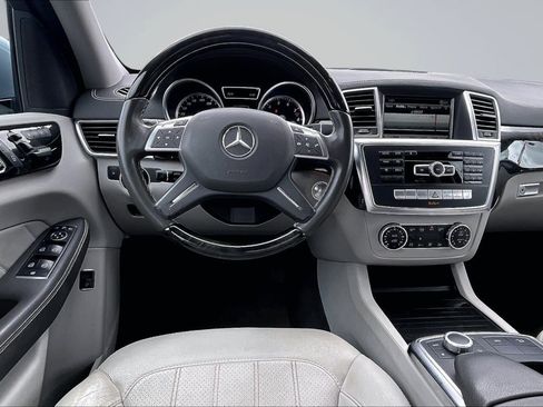 Used 2015 Mercedes-Benz GL 450 4MATIC w/ Lighting Package image 5