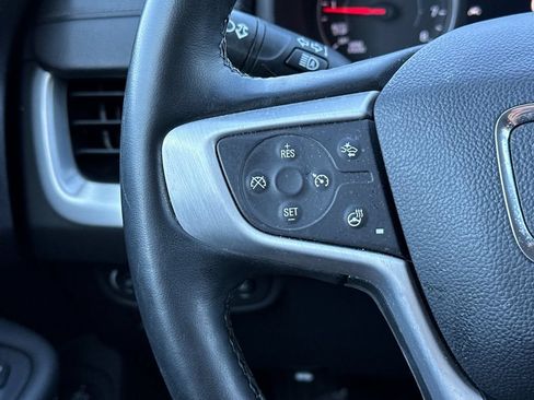 Used 2024 GMC Terrain SLT AWD/4WD image 29