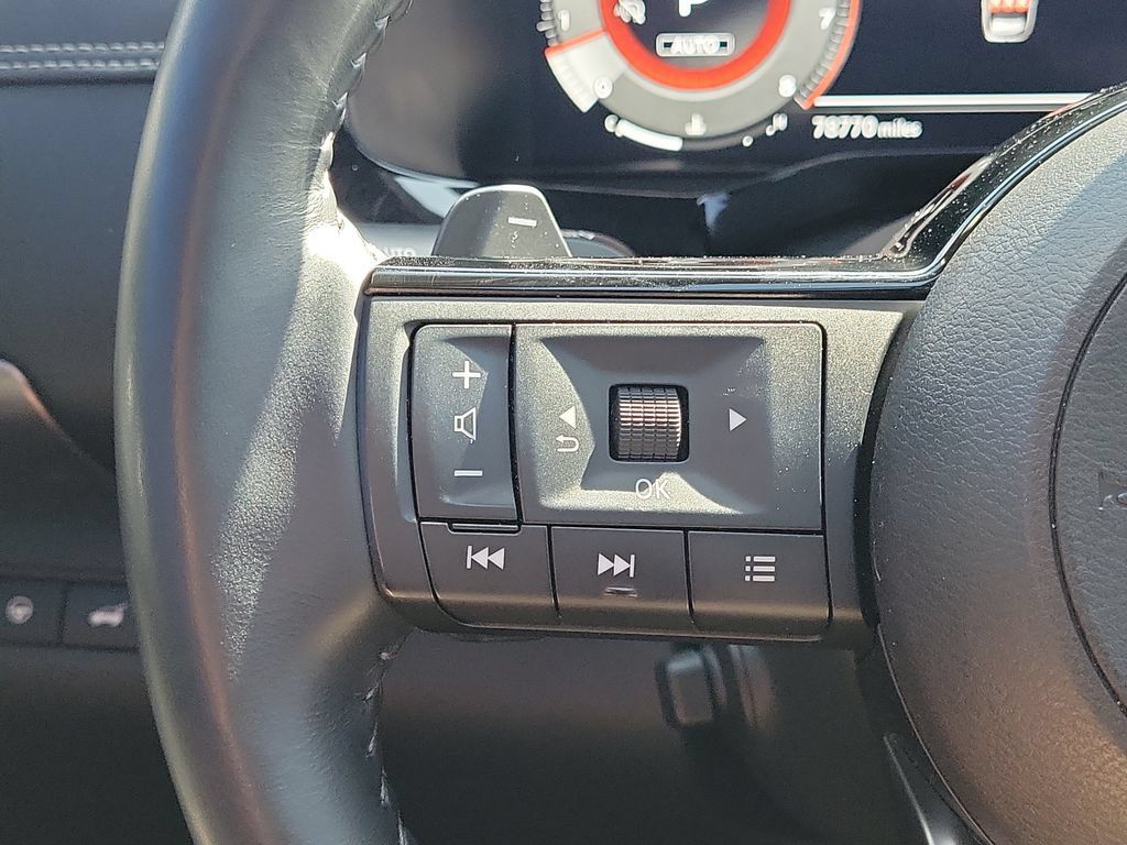 Used 2023 Nissan Pathfinder Platinum AWD/4WD image 26