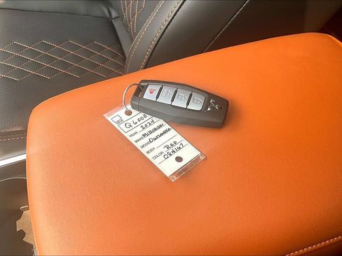 Used 2024 Mitsubishi Outlander SEL AWD/4WD image 11