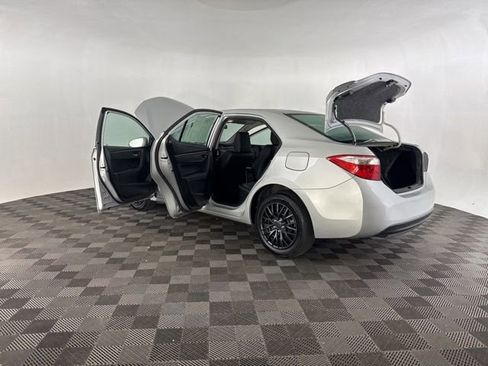 Used 2016 Toyota Corolla S image 19