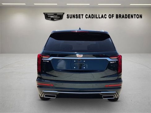 New 2025 Cadillac XT6 Luxury image 6