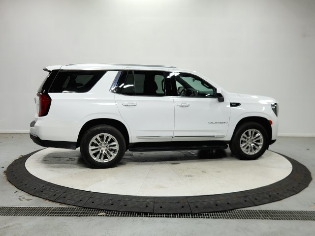 Used 2024 GMC Yukon SLT RWD image 9