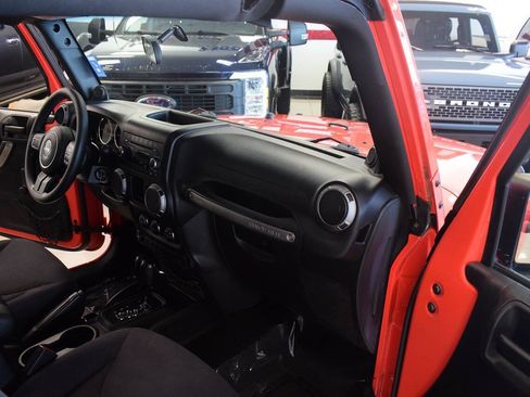 Used 2013 Jeep Wrangler Sport AWD/4WD image 22