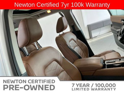 Used 2024 Nissan Pathfinder Platinum w/ Cargo Package FWD image 18