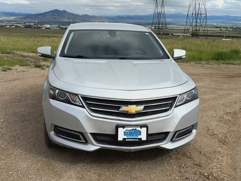 Used 2019 Chevrolet Impala LT FWD image 3