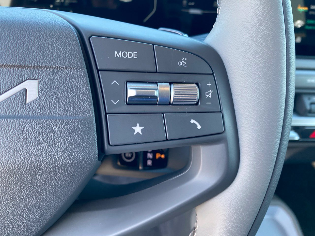 New 2027 Kia EV3 Wind FWD image 13