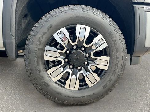 New 2026 GMC Sierra 2500 Denali w/ Denali Reserve Package image 19