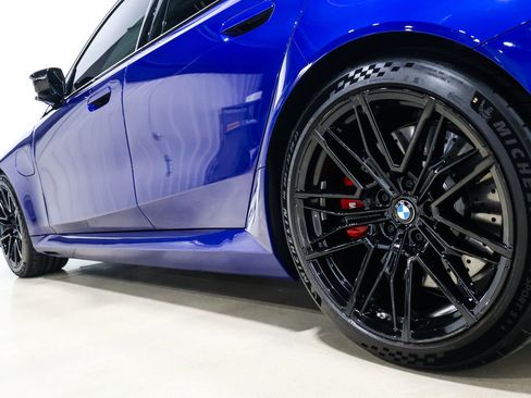 Used 2025 BMW M5 Touring image 34