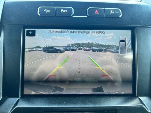 Used 2017 Ford F150 XLT w/ Equipment Group 302A Luxury AWD/4WD image 27