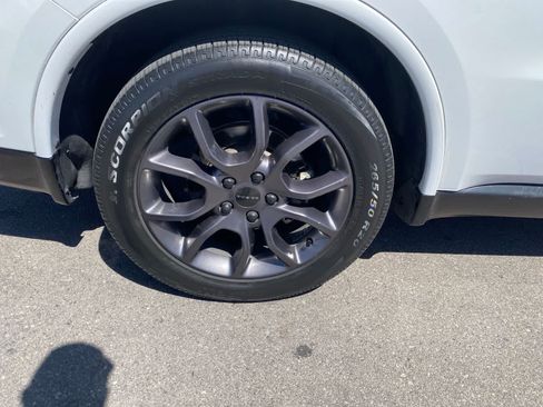 Used 2017 Dodge Durango R/T w/ Technology Group AWD/4WD image 5