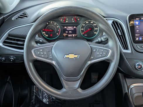 Used 2023 Chevrolet Malibu LT image 13