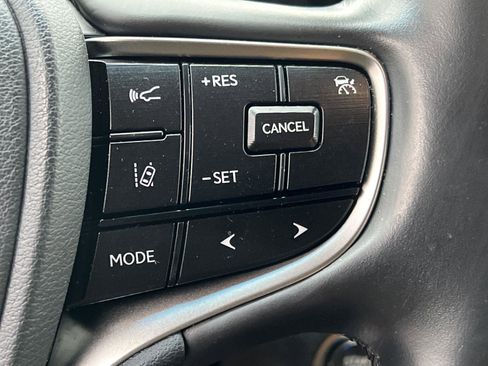 Used 2024 Lexus ES 350 w/ Premium Package image 26