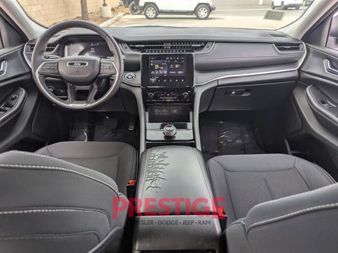 Used 2023 Jeep Grand Cherokee L Laredo AWD/4WD image 24