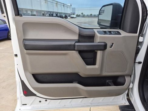 Used 2018 Ford F150 XL w/ Equipment Group 101A Mid AWD/4WD image 11