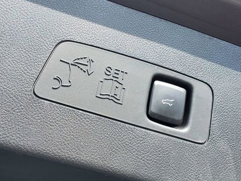 Used 2023 Lincoln Corsair AWD w/ Equipment Group 101A image 29