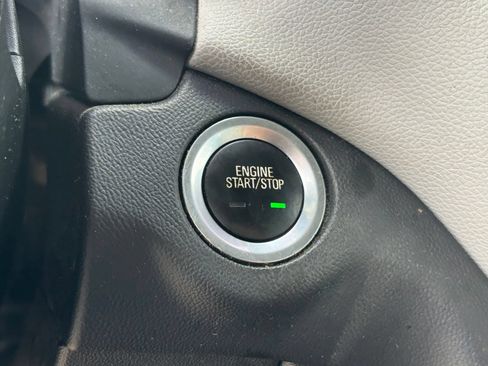 Used 2020 Chevrolet Equinox LT w/ LPO, Cargo Package FWD image 22