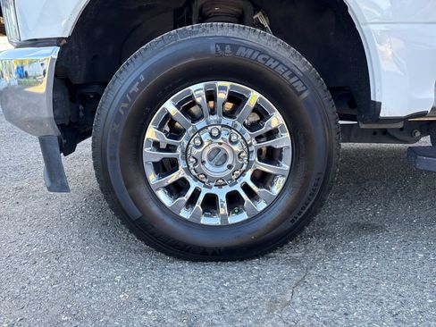 Used 2020 Ford F350 Lariat w/ Chrome Package AWD/4WD image 27