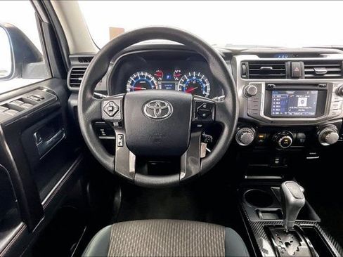 Used 2018 Toyota 4Runner TRD Off-Road w/ Convenience Package AWD/4WD image 4