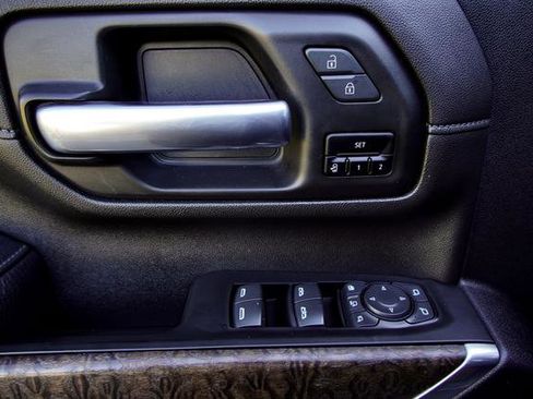 Used 2020 GMC Sierra 2500 Denali w/ Denali Ultimate Package image 14