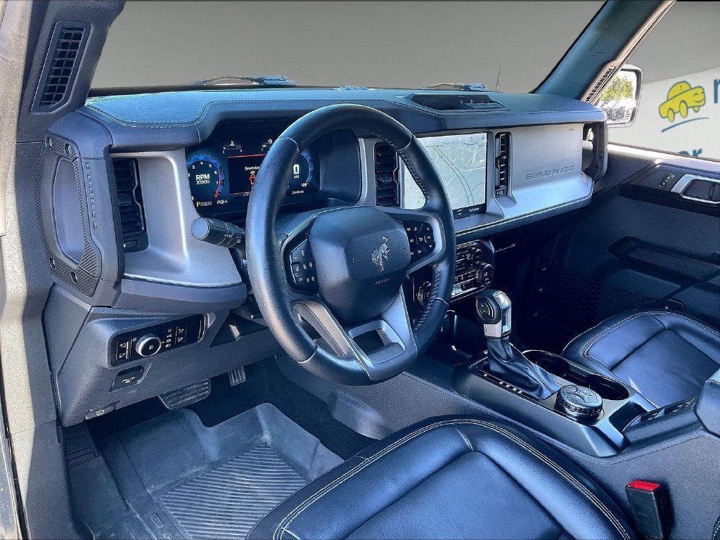 Used 2025 Ford Bronco Outer Banks AWD/4WD image 8