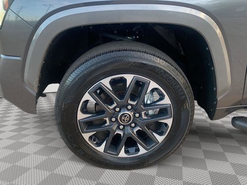Used 2024 Toyota Tundra Limited image 26