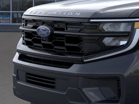 New 2026 Ford Expedition Active AWD/4WD image 17