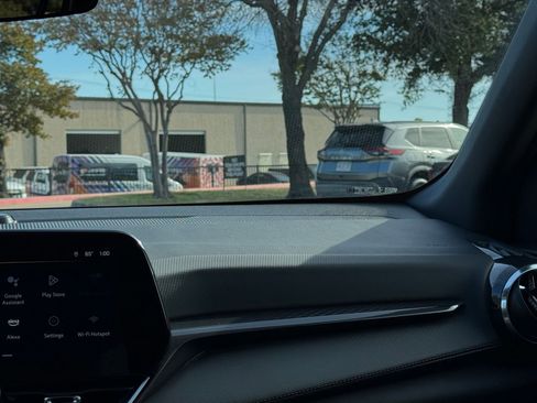 Used 2025 Chevrolet Equinox LT image 35