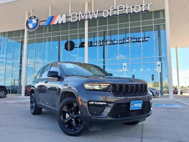 Used 2025 Jeep Grand Cherokee Limited w/ Luxury Tech Group II RWD image 1