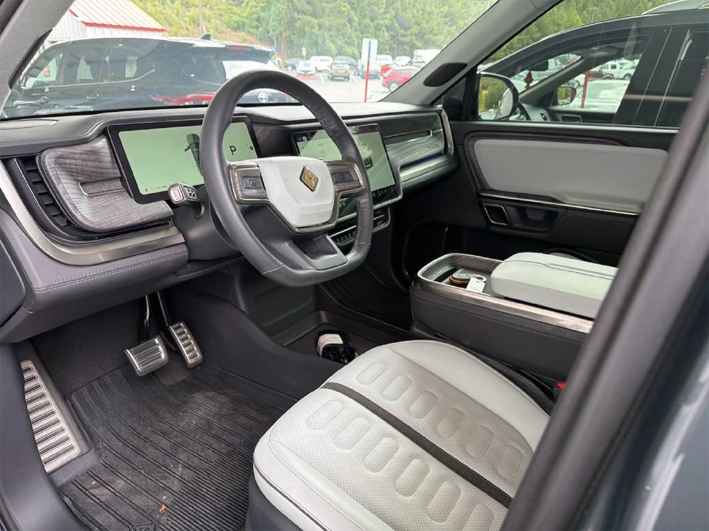 Used 2022 Rivian R1T Launch Edition AWD/4WD image 8