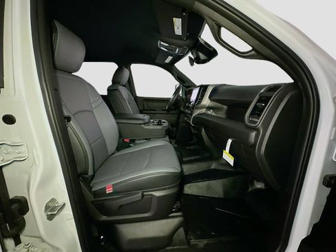 New 2026 RAM 5500 Tradesman w/ Chrome Appearance Group AWD/4WD image 29
