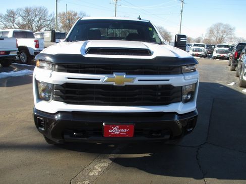 Certified 2025 Chevrolet Silverado 2500 Custom w/ Custom Convenience Package image 10