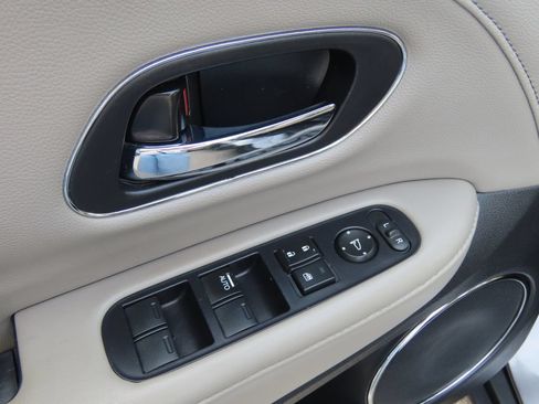 Used 2019 Honda HR-V EX-L image 19
