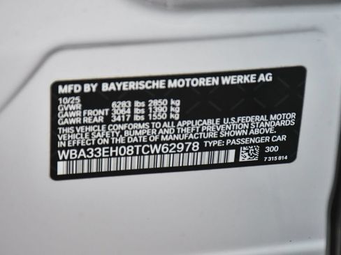 Used 2026 BMW 740i xDrive AWD/4WD image 27