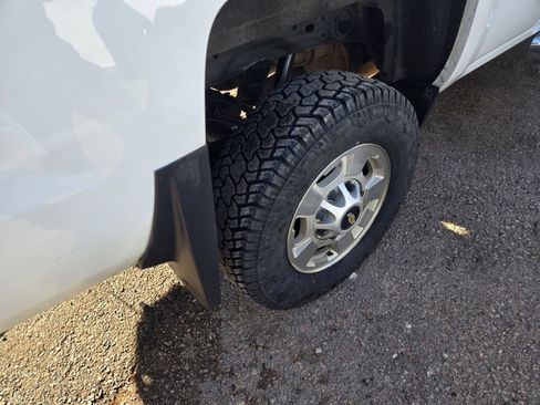 Used 2015 Chevrolet Silverado 2500 LT image 10