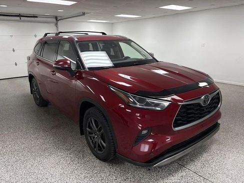 Used 2021 Toyota Highlander Limited image 64