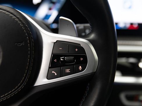 Used 2024 BMW X7 M60i w/ Executive Package image 82