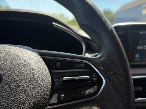 Used 2019 Hyundai Santa Fe SE AWD/4WD image 17