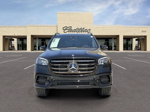 Used 2025 Mercedes-Benz GLS 450 4MATIC image 2